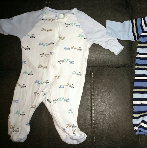 Newborn Bundle - Picture 3 of 5
